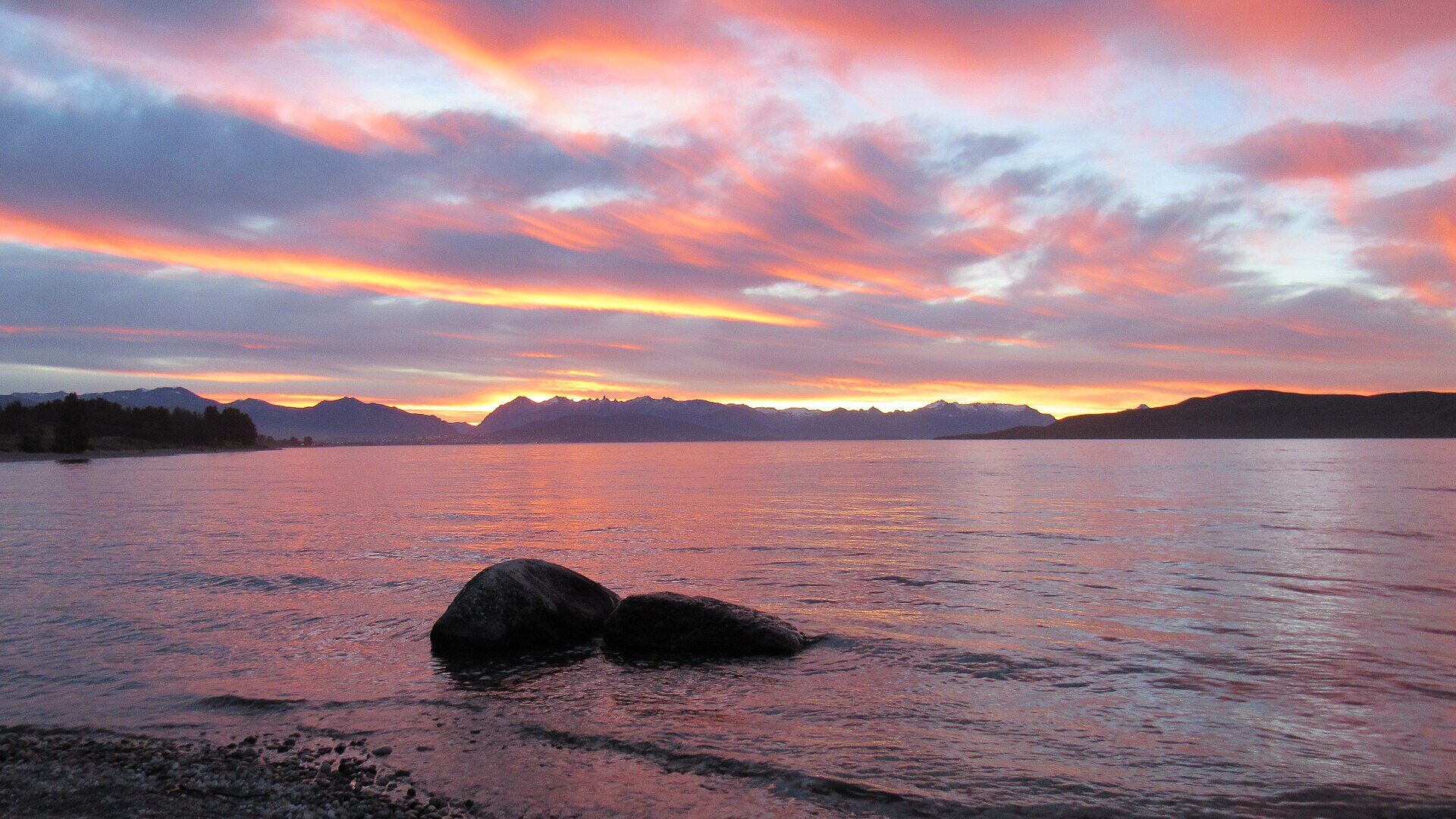Sunset in Dina Huapi